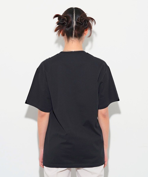 X-girl(エックスガール)の「REFLECTIVE MILLS LOGO S/S TEE/リフレクター ミルズロゴ ブリントTシャツ(Tシャツ/カットソー・レディース・ホワイト/ブラック・M/L)」の9枚目の写真