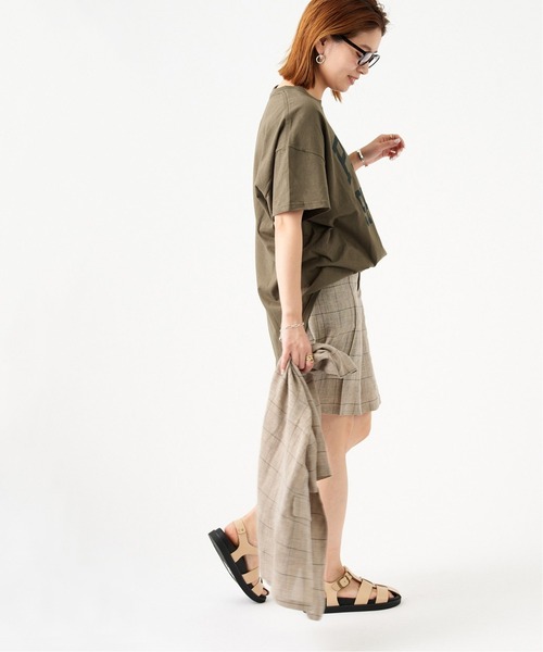 JOURNAL STANDARD(ジャーナルスタンダード)の「■ラウンドヘムロゴTシャツ(Tシャツ/カットソー・レディース・ブラック/ホワイト/カーキ・FREE)」の19枚目の写真