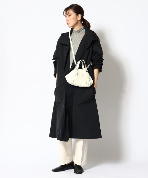 HIROKO HAYASHI（ヒロコハヤシ）の「◆OSSO VIVO(オッソ ヴィーヴォ)2wayバッグ（ハンドバッグ・レディース・オフホワイト/ブラック/グリーン/ブルー・00）」の7枚目の写真