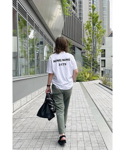 Bonjour Sagan（ボンジュールサガン）の「バックナンバープリントT（Tシャツ/カットソー・レディース・ホワイト/ベージュ/ネイビー/ダークグレー・FREE）」の22枚目の写真