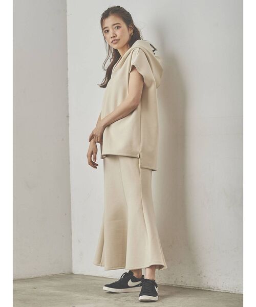 COTORICA（コトリカ）の「フレンチスリーブパーカ【セットアップ対応】（パーカー・レディース・アイボリー/ブラック/ブルー・SMALL/MEDIUM）」の5枚目の写真