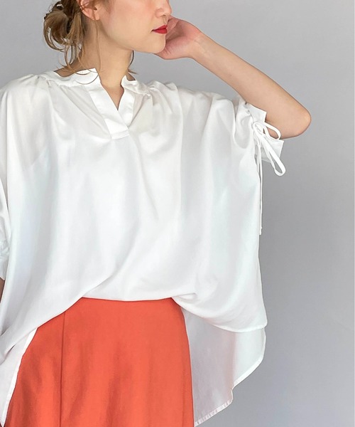 PICCIN（ピッチン）の「スキッパーギャザーブラウス（シャツ/ブラウス・レディース・ブラック/オフホワイト/カーキ・M）」の2枚目の写真