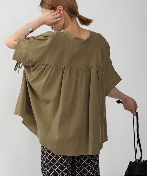 PICCIN（ピッチン）の「スキッパーギャザーブラウス（シャツ/ブラウス・レディース・ブラック/オフホワイト/カーキ・M）」の7枚目の写真