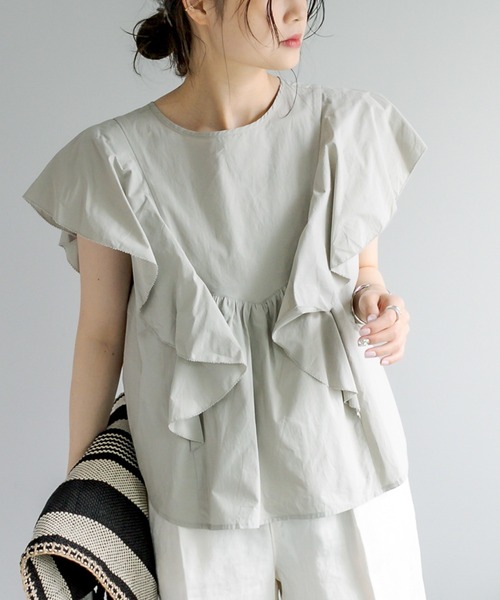 PUAL CE CIN（ピュアルセシン）の「フリルプルオーバーブラウス（シャツ/ブラウス・レディース・ライトグレー/ブラック/オフホワイト・FREE）」の3枚目の写真