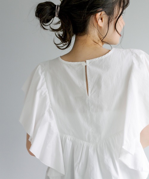 PUAL CE CIN（ピュアルセシン）の「フリルプルオーバーブラウス（シャツ/ブラウス・レディース・ライトグレー/ブラック/オフホワイト・FREE）」の4枚目の写真