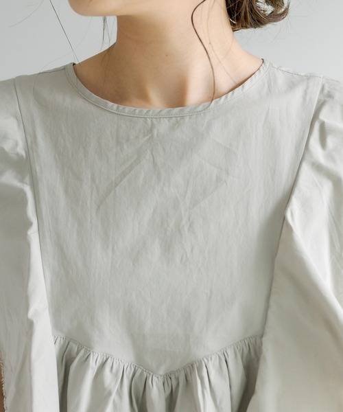 PUAL CE CIN（ピュアルセシン）の「フリルプルオーバーブラウス（シャツ/ブラウス・レディース・ライトグレー/ブラック/オフホワイト・FREE）」の6枚目の写真