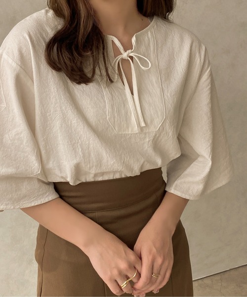 apres jour clair(アプレジュールクレア)の「【apres jour clair】カフタンチュニックブラウス【ZOZOTOWN限定アイテム】(シャツ/ブラウス・レディース・ホワイト/ライトベージュ・フリー/X-LARGE)」の2枚目の写真