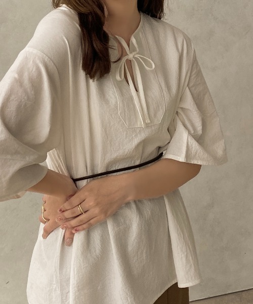 apres jour clair(アプレジュールクレア)の「【apres jour clair】カフタンチュニックブラウス【ZOZOTOWN限定アイテム】(シャツ/ブラウス・レディース・ホワイト/ライトベージュ・フリー/X-LARGE)」の4枚目の写真