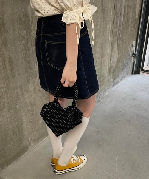 Casselini（キャセリーニ）の「Casselini(キャセリーニ)ハートビーズバッグ（ハンドバッグ・レディース・ブラック/シルバー/アイボリー・FREE）」の6枚目の写真