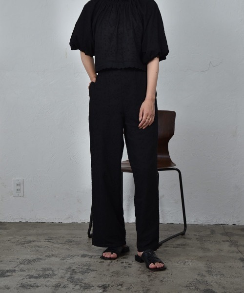 I_am（アイアム）の「embroidery flower rafu pants / エンブロイダリーフラワーラフパンツ（その他パンツ・レディース・ホワイト/ブラック・S/M）」の22枚目の写真