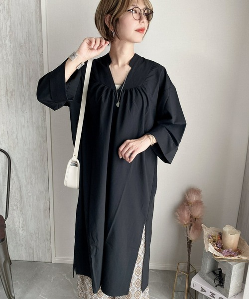 Chich&Sally(チッチアンドサリー)の「リネンタッチカフタンOP(ワンピース・レディース・Moca/Black/Beige/Mustard・MEDIUM)」の3枚目の写真