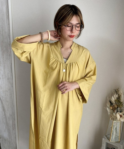 Chich&Sally(チッチアンドサリー)の「リネンタッチカフタンOP(ワンピース・レディース・Moca/Black/Beige/Mustard・MEDIUM)」の4枚目の写真