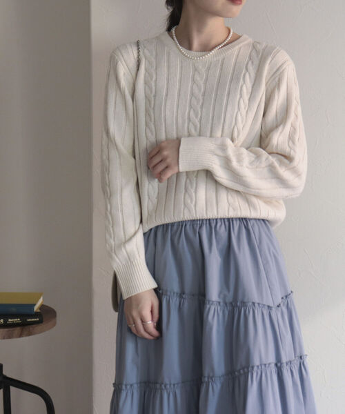 fredy emue（フレディエミュ）の「ケーブル×ワイドリブ プルオーバーニット（ニット/セーター・レディース・ネイビー/レッド/アイボリー/ブルー系その他3・38）」の20枚目の写真