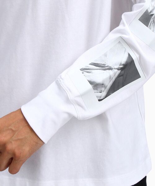 Calvin Klein（カルバン・クライン）の「ポラロイド ロングスリーブ Tシャツ（Tシャツ/カットソー・メンズ・ホワイト・S/M/L/XL）」の5枚目の写真
