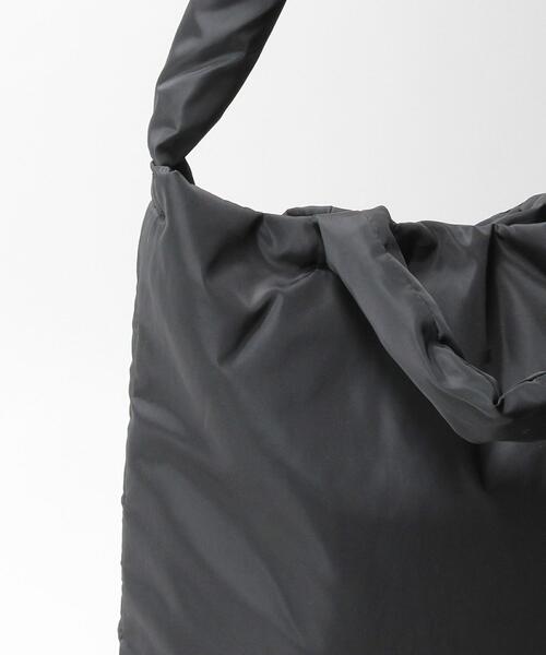 BEAUTY&YOUTH UNITED ARROWS（ビューティーアンドユースユナイテッドアローズ）の「スクエア ワイド ショルダーバッグ -2WAY-（ショルダーバッグ・レディース・ブラック/オフホワイト・FREE）」の17枚目の写真