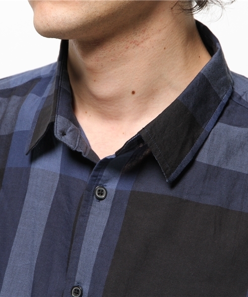 AZUL by moussy（アズールバイマウジー）の「ビッグチェック長袖レギュラーシャツ（シャツ/ブラウス・メンズ・ブラック系その他/ダークネイビー・SMALL/LARGE/MEDIUM/X-SMALL/X-LARGE）」の6枚目の写真