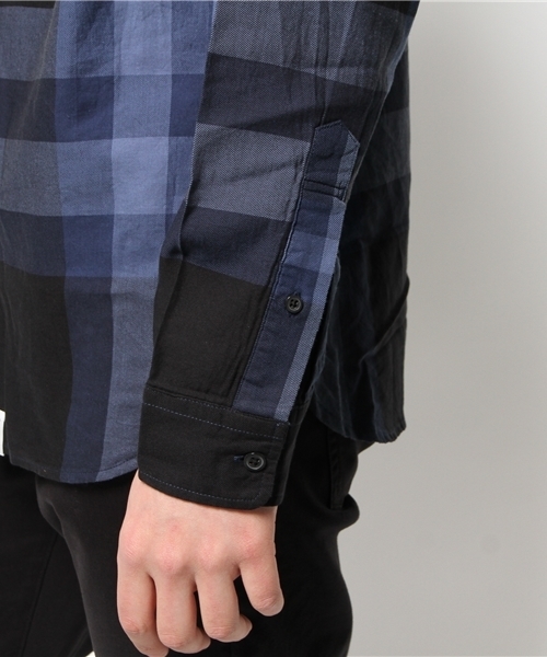 AZUL by moussy（アズールバイマウジー）の「ビッグチェック長袖レギュラーシャツ（シャツ/ブラウス・メンズ・ブラック系その他/ダークネイビー・SMALL/LARGE/MEDIUM/X-SMALL/X-LARGE）」の7枚目の写真