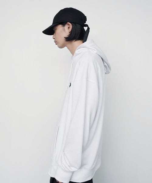 U.S. POLO ASSN.(ユーエスポロアッスン)の「U.S. POLO ASSN. / ユーエスポロアッスン 別注 コラボ ビッグシルエット 裏毛 プルオーバー パーカー(パーカー・メンズ・ブルー系その他2/グリーン系その他/グレー系その他/ブラック系その他/ホワイト系その他2/グレー系その他3/グリーン系その他2/グレー系その他2/グレー系その他4/ホワイト系その他/ブラック系その他2/ブルー系その他/ブルー系その他3・MEDIUM/LARGE)」の17枚目の写真