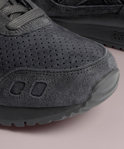 ASICS（アシックス）の「GEL-LYTE III OG（ゲルライト スリー オージー）（スニーカー・メンズ・ブラック系その他・28/23.5/27/24.5/26/28.5/30/25/27.5/25.5/31/29/24/26.5/23/29.5）」の9枚目の写真