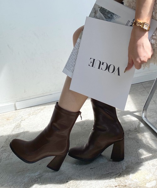 Futier land（フューティアランド）の「フェイクレザーストレッチショートブーツ（ブーツ・レディース・ブラック/グレイッシュベージュ/ブラウン・36/37/38/39/40）」の16枚目の写真