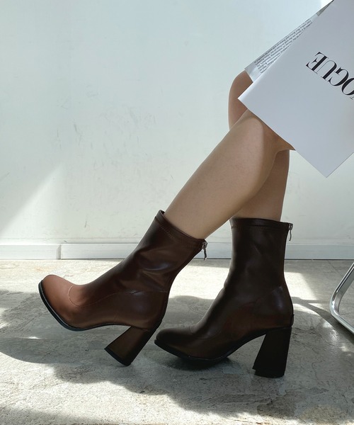 Futier land（フューティアランド）の「フェイクレザーストレッチショートブーツ（ブーツ・レディース・ブラック/グレイッシュベージュ/ブラウン・36/37/38/39/40）」の17枚目の写真