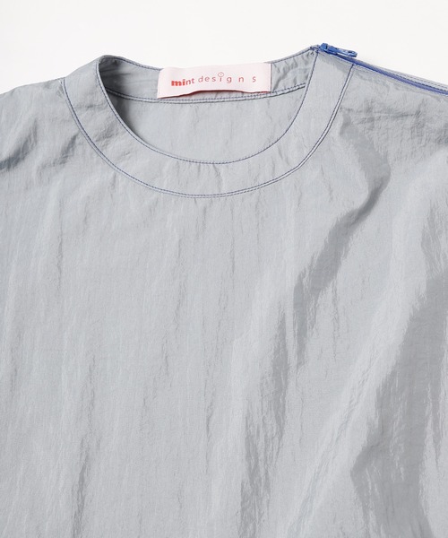 mintdesigns（ミントデザインズ）の「撥水ナイロントップス /DEFORM SLEEVE TOP/ デフォルムスリーブトップ（その他トップス・レディース・サックスブルー/カーキ・2）」の6枚目の写真