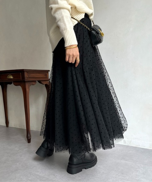 prose verse（プロズヴェール）の「ドットボリュームチュールスカート