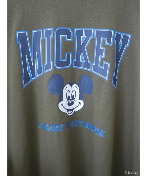 Disney(ディズニー)の「カレッジロゴ風裏起毛プルオーバー/Mickey(スウェット・レディース・カーキ/ホワイト系その他・FREE)」の4枚目の写真