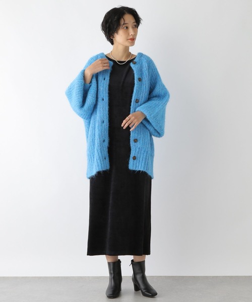 LEPSIM（レプシィム）の「ベロアナローワンピース　176394（ワンピース・レディース・ブラック/グレイッシュベージュ・FREE）」の4枚目の写真