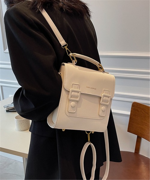LA VORAGINE(ラ ヴォラジネ)の「3WAYスクエア/ショルダーバッグ/パックバッグ(ショルダーバッグ・レディース・ブラウン/アイボリー/ブラック・FREE)」の11枚目の写真