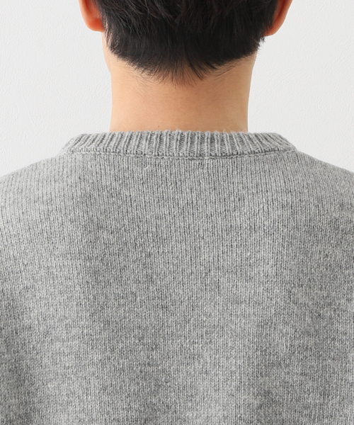 EDIFICE（エディフィス）の「【Garance Brocca×EDIFICE】別注 MONTMARTRE SKY CLUB プルオーバーニット1（ニット/セーター・メンズ・ライトグレー/ホワイト系その他/ネイビー・MEDIUM/LARGE）」の9枚目の写真