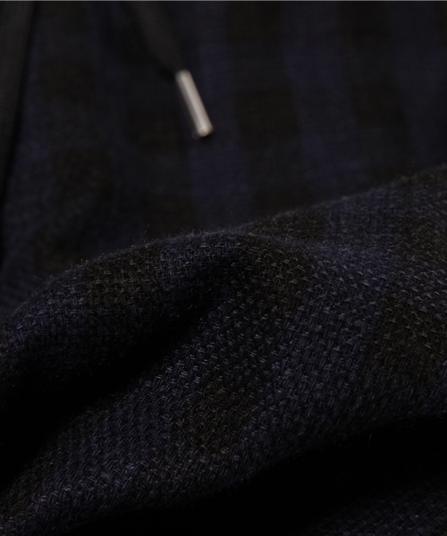 417 EDIFICE（フォーワンセブンエディフィス）の「◇C/Lプリペラギンガム イージーパンツ（その他パンツ・メンズ・ホワイト/ネイビー・SMALL/LARGE/MEDIUM）」の7枚目の写真