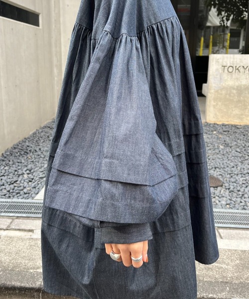 CIAOPANIC(チャオパニック)の「ランタンスリーブタックチュニック/ミニワンピース(ワンピース・レディース・オフホワイト/ブルー/ブラック・FREE)」の6枚目の写真