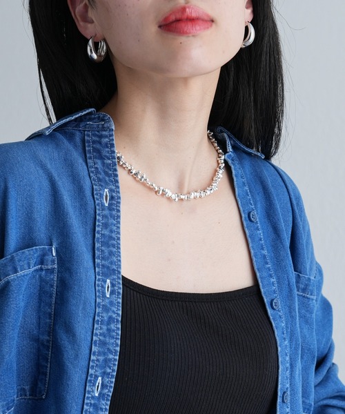 COLONY 2139（コロニートゥーワンスリーナイン）の「ニュアンスメタルパーツネックレス（ネックレス・レディース・シルバー・FREE）」の2枚目の写真