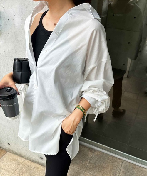 rectangle(レクタングル)の「バックギャザードロストスリーブシャツ(シャツ/ブラウス・レディース・オフホワイト/ブルー・FREE)」の1枚目の写真