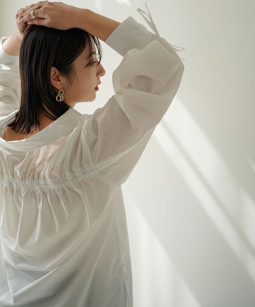 rectangle(レクタングル)の「バックギャザードロストスリーブシャツ(シャツ/ブラウス・レディース・オフホワイト/ブルー・FREE)」の16枚目の写真