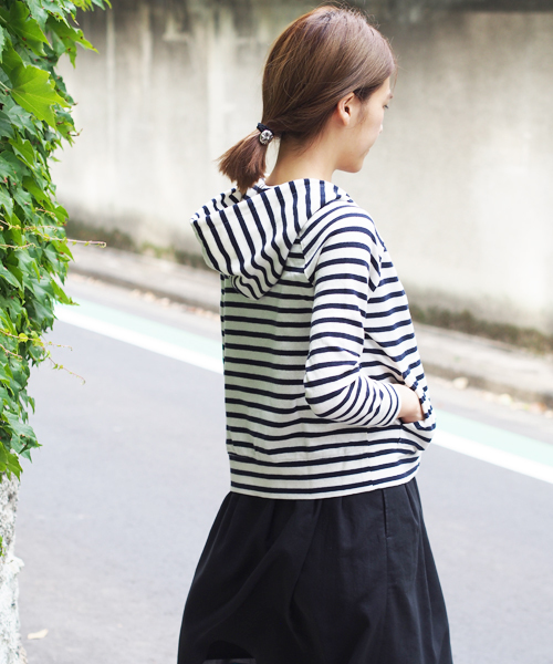 Jewel Changes(ジュエルチェンジズ)の「JC C ラッセル ZIP フードパーカー / ジップ / パーカー(パーカー・レディース・オフホワイト/グレー/その他1・フリー)」の20枚目の写真