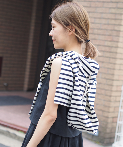 Jewel Changes(ジュエルチェンジズ)の「JC C ラッセル ZIP フードパーカー / ジップ / パーカー(パーカー・レディース・オフホワイト/グレー/その他1・フリー)」の17枚目の写真