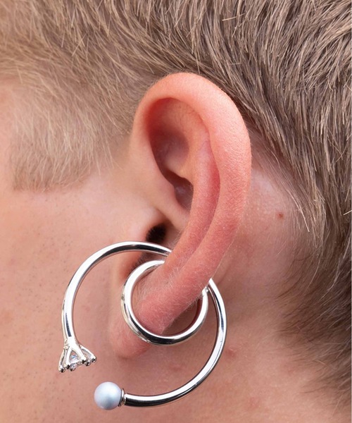D'heygere（ディヘラ）の「Toi Et Moi Piercing Ear Cuff（イヤーカフ