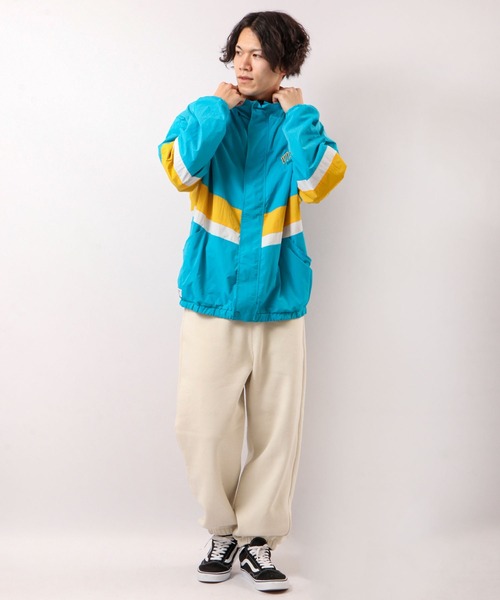 VISION STREET WEAR(ヴィジョンストリートウェア)の「VISION STREET WEAR ヴィンテージワッペンナイロンブルゾン(ブルゾン・メンズ・ブラック系その他2/ブラック系その他/ターコイズブルー/ホワイト・L/LL/M)」の11枚目の写真