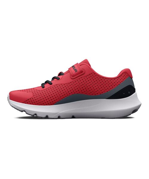UNDER ARMOUR(アンダーアーマー)の「UAサージ3 AC(ランニング/キッズ)(スニーカー・キッズ・レッド・21.5cm/20.0cm/18.0cm/17.0cm/19.0cm/22.0cm/19.5cm/20.5cm/21.0cm)」の2枚目の写真