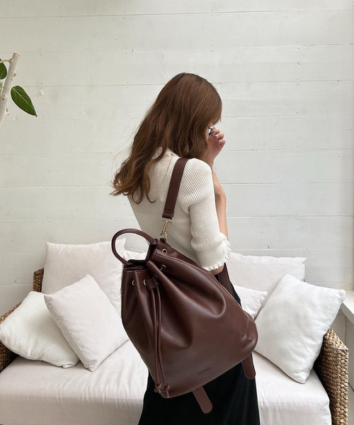 my twilight（マイトワイライト）の「mytwilight 巾着型ラウンドフォルムリュック（バックパック/リュック・レディース・ダークブラウン/ベージュ/アイボリー・FREE）」の16枚目の写真