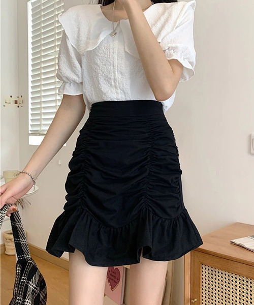 c.u.l（シーユーエル）の「シャーリングデザインミニスカート culw448（スカート・レディース・ブラック・L/M/XL）」の2枚目の写真