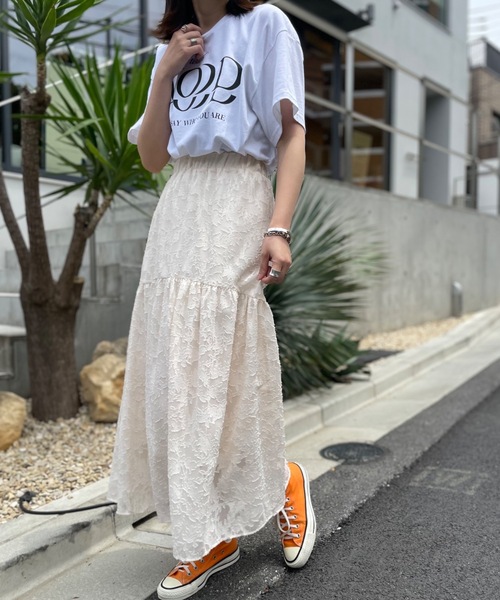 mi via loca（ミヴィアロカ）の「シアーフラワー柄ティアードスカート（スカート・レディース・オフホワイト/ブラック/イエロー・FREE）」の20枚目の写真