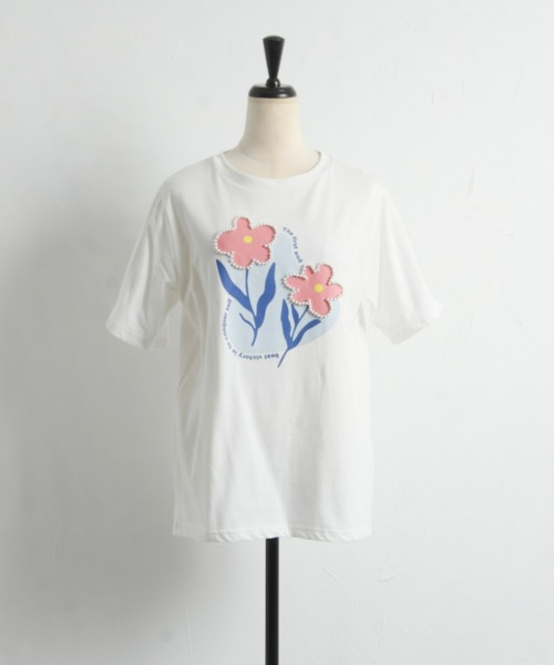 &. NOSTALGIA(アンドドットノスタルジア)の「【ZOZO限定】パール付きフラワープリントTシャツ(Tシャツ/カットソー・レディース・ブラック/オフホワイト・FREE)」の19枚目の写真