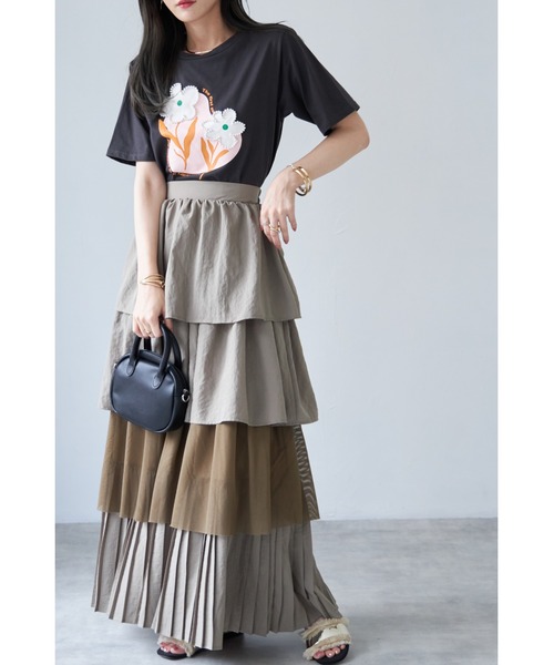 &. NOSTALGIA(アンドドットノスタルジア)の「【ZOZO限定】パール付きフラワープリントTシャツ(Tシャツ/カットソー・レディース・ブラック/オフホワイト・FREE)」の11枚目の写真