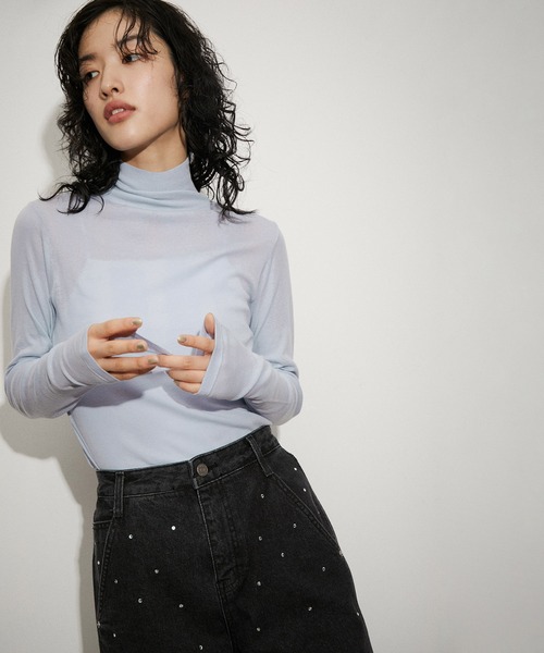 MILLER（ミラー）の「【MILLER for ADAM ET ROPE'】別注 TURTLE NECK TEE（Tシャツ/カットソー・レディース・オフホワイト/ラベンダー/ダークブラウン・FREE）」の3枚目の写真
