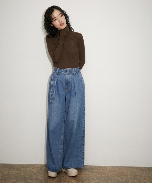 MILLER（ミラー）の「【MILLER for ADAM ET ROPE'】別注 TURTLE NECK TEE（Tシャツ/カットソー・レディース・オフホワイト/ラベンダー/ダークブラウン・FREE）」の6枚目の写真
