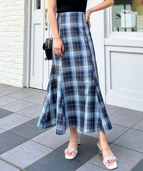 INGNI(イング)の「BackレースUPチェック柄マーメイド/スカート(スカート・レディース・ブラック系/ブルー系8・FREE)」の8枚目の写真