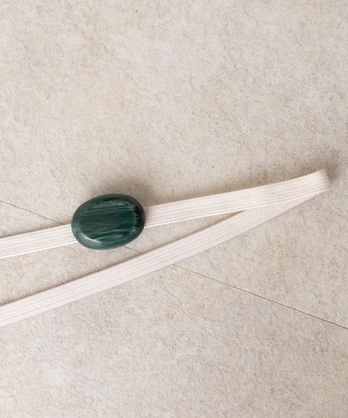 ゆかた館グレース（ユカタカングレース）の「帯飾り　beige & green（和装小物・レディース・サックスブルー系2/グレー系2/オレンジ系1/ホワイト系1/カーキ系1/カーキ系2/サックスブルー系1/ライトイエロー系1/グレー系1/ライトイエロー系2/ホワイト系2/オレンジ系2/ブラック系1/ブラック系2/イエロー系1/イエロー系2・FREE）」の3枚目の写真